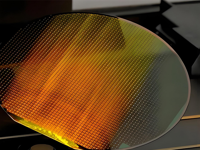 电子氟化液是否适用于半导体制造中的腐蚀性环境？