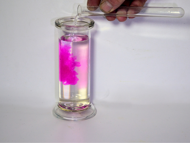 全氟聚醚油是否能抵御强氧化剂、强酸强碱的侵蚀？