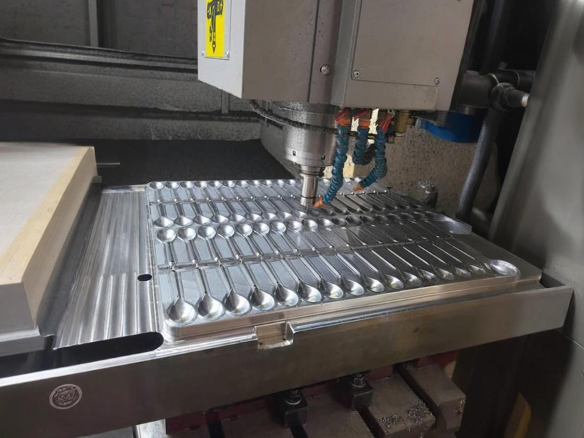 高温模具使用精密脱模剂效果下降的原因有哪些？