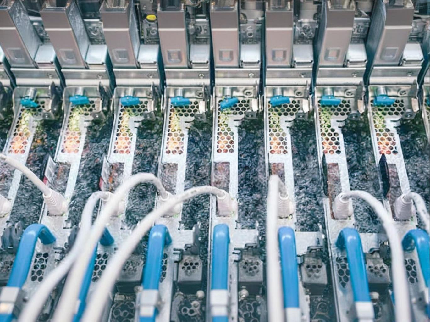 电子氟化液的挥发速率对数据中心能耗有何影响？