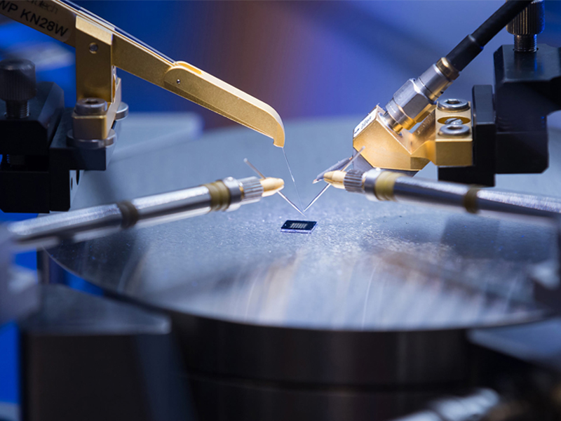 为什么电子氟化液适合用于半导体制造？