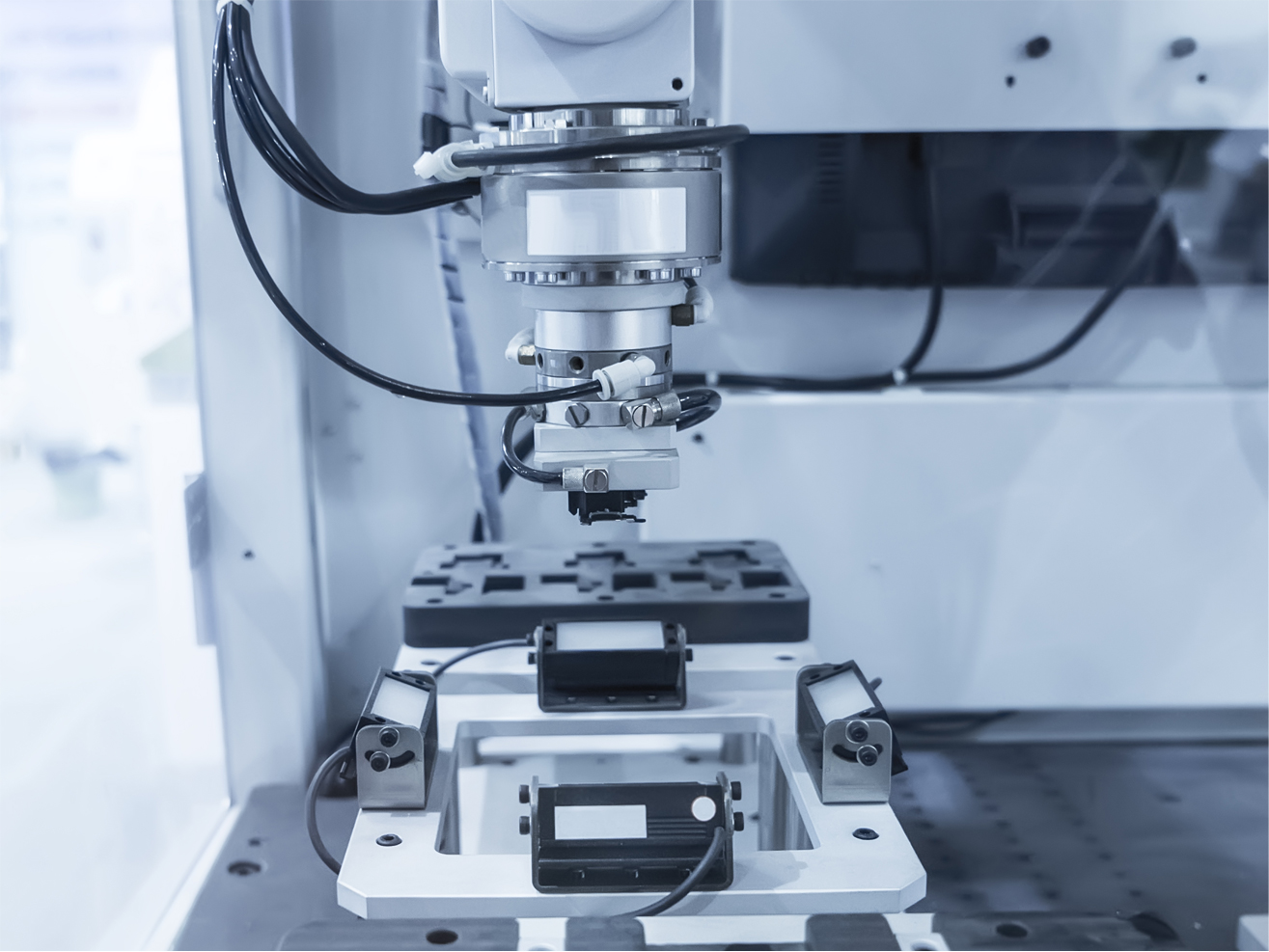 电子氟化液清洗后是否完全干燥、无水印？